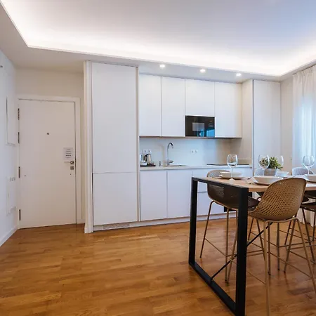 The Zentral & Apartamento Sevilla