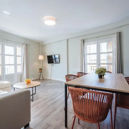 The Zentral & Apartamento Sevilla